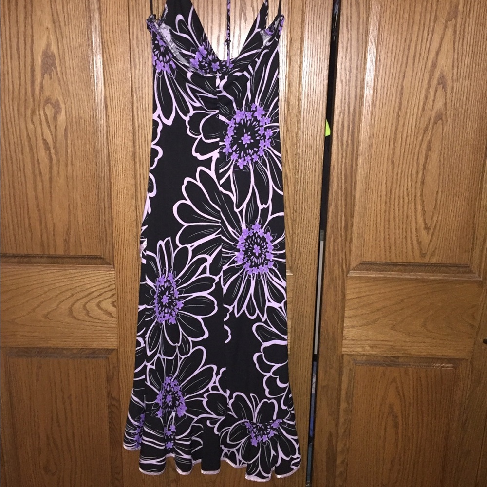 Floral print halter dress - Picture 2 of 3